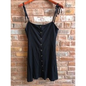 NWT TOPSHOP BLACK BUTTON DRESS